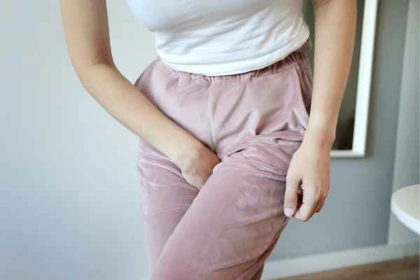 woman struggling with urine incontinence Falkirk